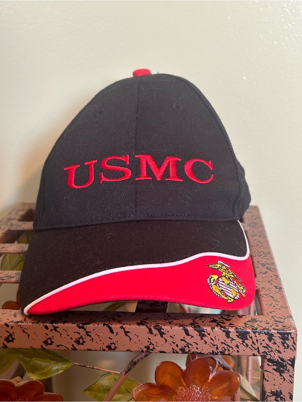 Vintage USMC Cap Head To Toe Size-A-Just Black Red Strapback Marine Corps Y2K
